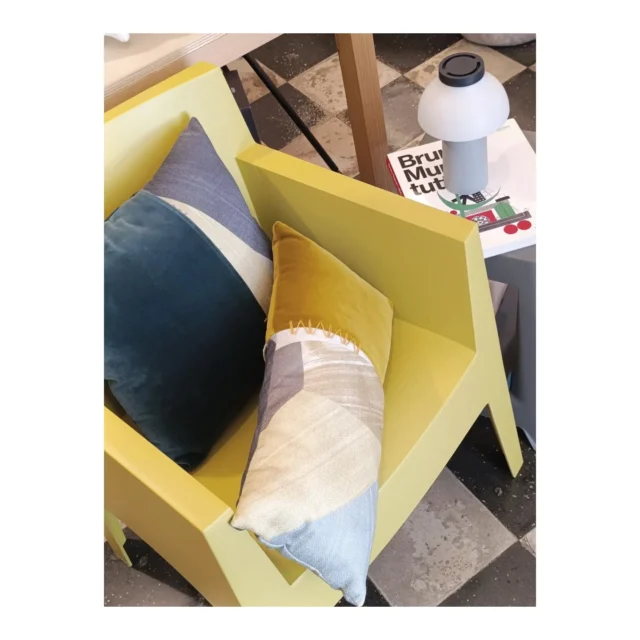 Toy chair by @driade_official and mixed and custom cushions by @refabric_studio ☀️🌿💮🌸#ｓｐｒｉｎｇｖｉｂｅｓ#designcollection
#outdoorfurniture #designlovers #instagood #instadaily #instalike #instalight #arredamento #arredocasa #outdoorlife #outdoorfurniture