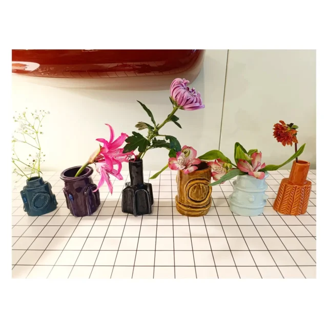 Scoprire come rifugiarsi nelle piccole cose nei piccoli gesti di luce 🌷💖🌈🎉🪷💮🏵️💐🎈@serax_official@spazio_abitabile#designcollection #designdeinteriores #designinpuglia #vases #flowers #flowerpower #interiordesigninspiration #instalike #instadesign #instamood #instagood